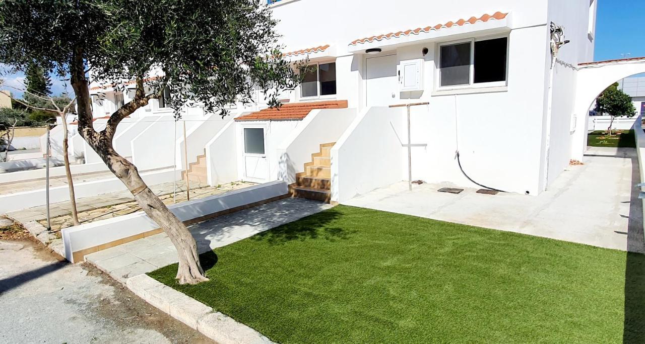 Fig Tree Beach Houses In The Heart Of Protaras Exterior foto